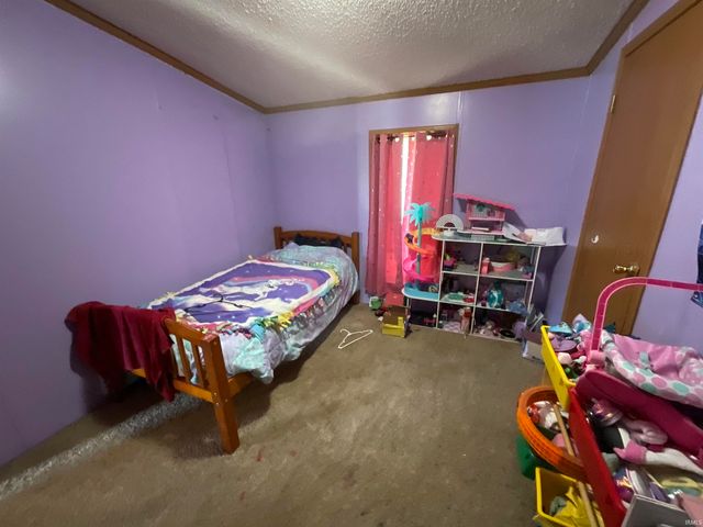 67 S Sunnyside Lane, Spencer, IN 47460