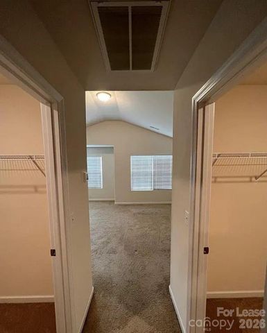 6112 Purbeck Way, Charlotte, NC 28215
