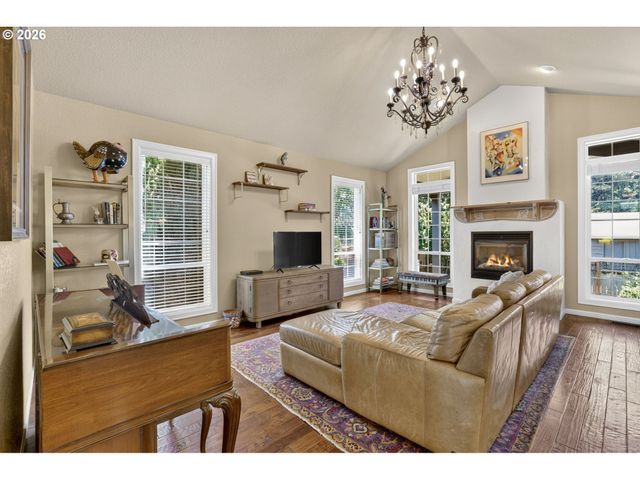 9129 Sw WEST HAVEN Dr, Portland, OR 97225