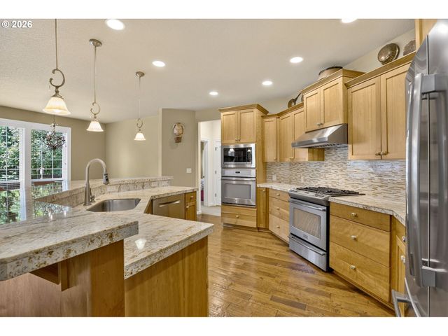 9129 Sw WEST HAVEN Dr, Portland, OR 97225