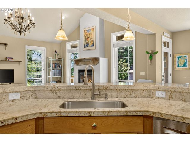 9129 Sw WEST HAVEN Dr, Portland, OR 97225