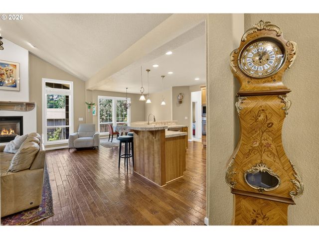 9129 Sw WEST HAVEN Dr, Portland, OR 97225