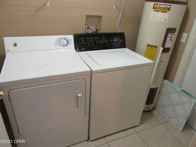 1104 W 19th Court D, Lynn Haven, FL 32444