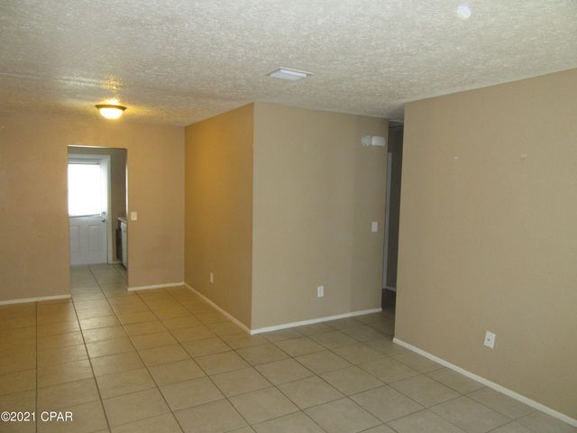 1104 W 19th Court D, Lynn Haven, FL 32444
