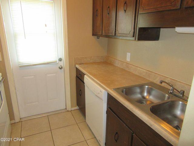 1104 W 19th Court D, Lynn Haven, FL 32444