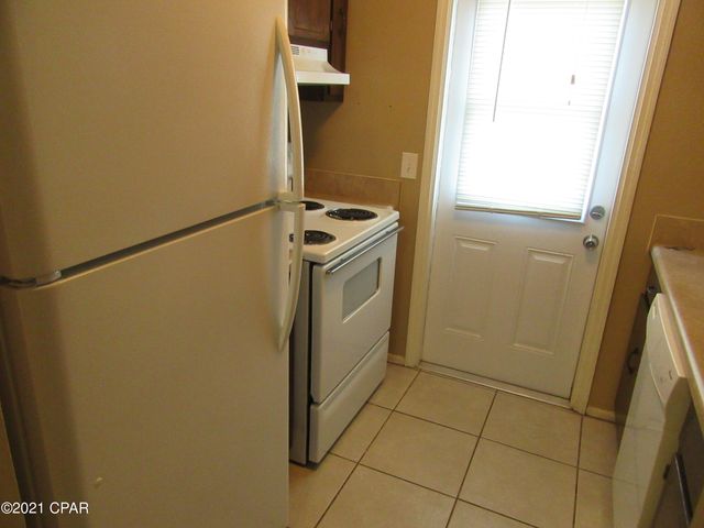 1104 W 19th Court D, Lynn Haven, FL 32444