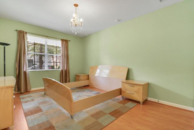 8217 Calterra Drive, Palm Beach Gardens, FL 33418