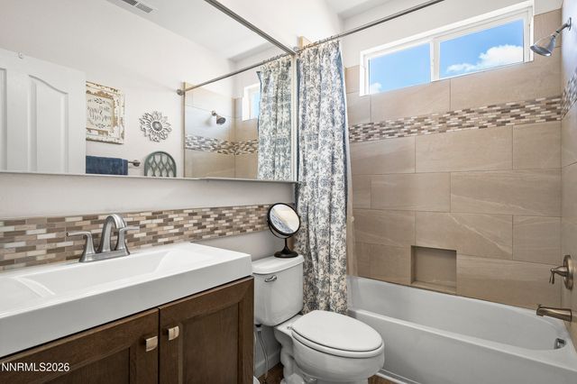 421 Alysheba Court, Reno, NV 89521