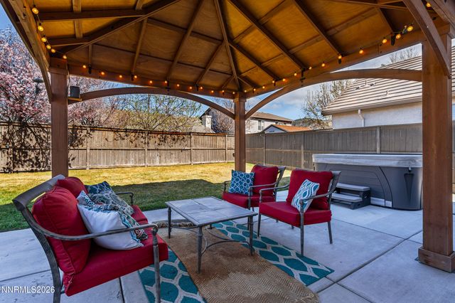 421 Alysheba Court, Reno, NV 89521