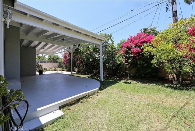 5939 Graves Avenue, Encino, CA 91316