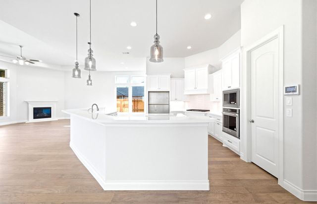 9737 Roaring River Falls Lane, Porter, TX 77365