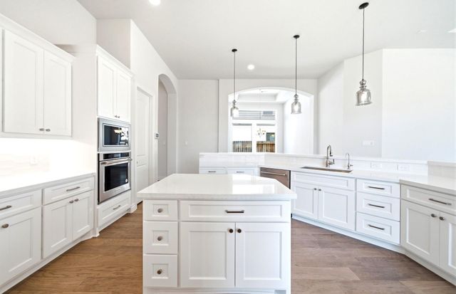 9737 Roaring River Falls Lane, Porter, TX 77365