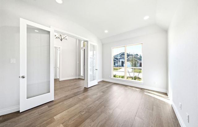 9737 Roaring River Falls Lane, Porter, TX 77365