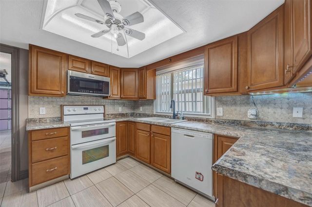 9647 MOREHEAD LANE, Port Richey, FL 34668