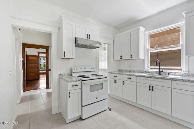 8 Stanwix Street, Albany, NY 12209