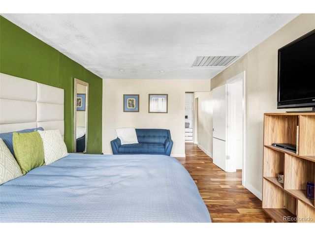 7497 W Cedar Cir, Lakewood, CO 80226