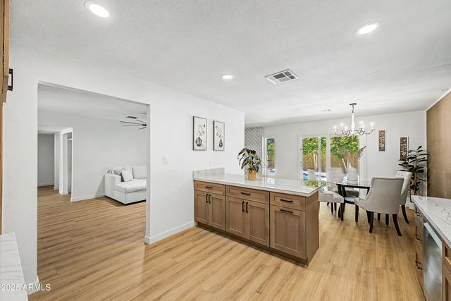 2602 E LARKSPUR Drive, Phoenix, AZ 85032