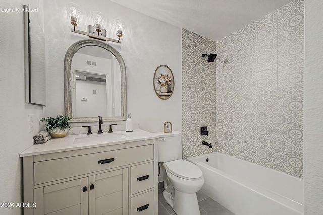 2602 E LARKSPUR Drive, Phoenix, AZ 85032