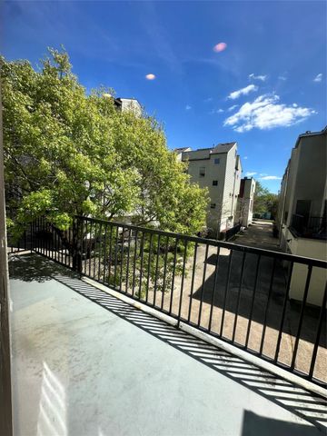 2713 Crawford Street, Houston, TX 77004