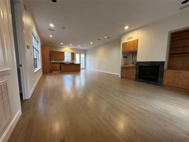2713 Crawford Street, Houston, TX 77004