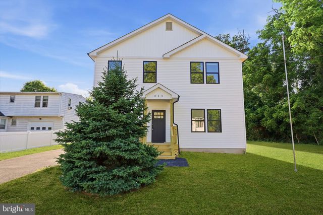 315 WESTMINSTER AVE, Bristol, PA 19007