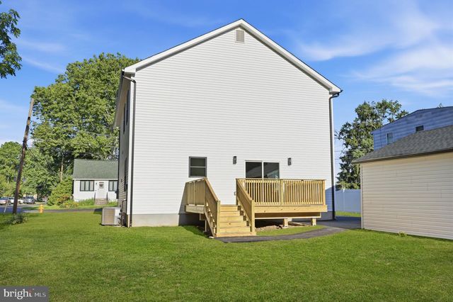 315 WESTMINSTER AVE, Bristol, PA 19007