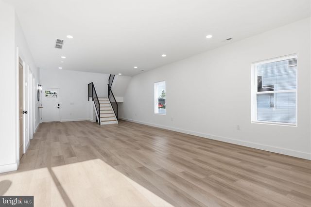 315 WESTMINSTER AVE, Bristol, PA 19007