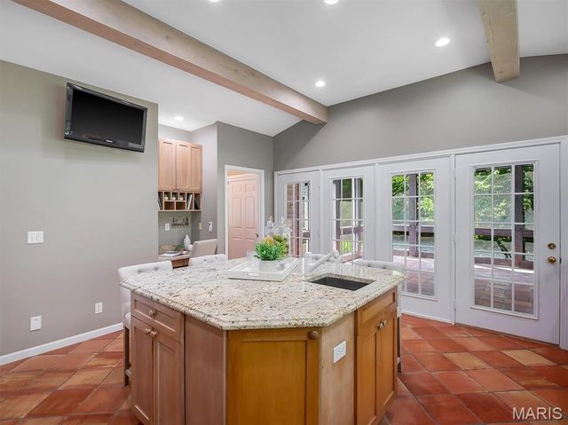 8767 John McKeever Road, Pacific, MO 63069
