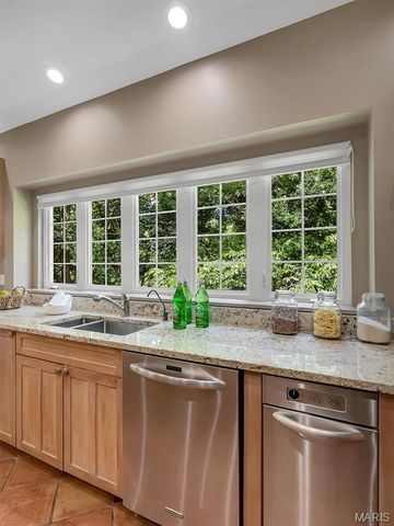 8767 John McKeever Road, Pacific, MO 63069