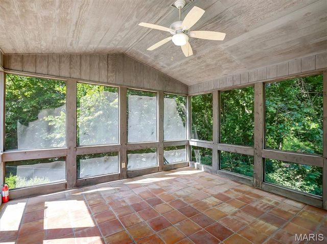 8767 John McKeever Road, Pacific, MO 63069
