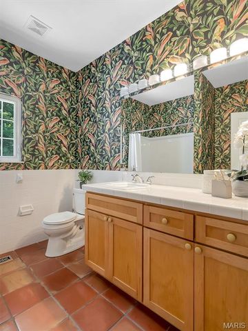 8767 John McKeever Road, Pacific, MO 63069