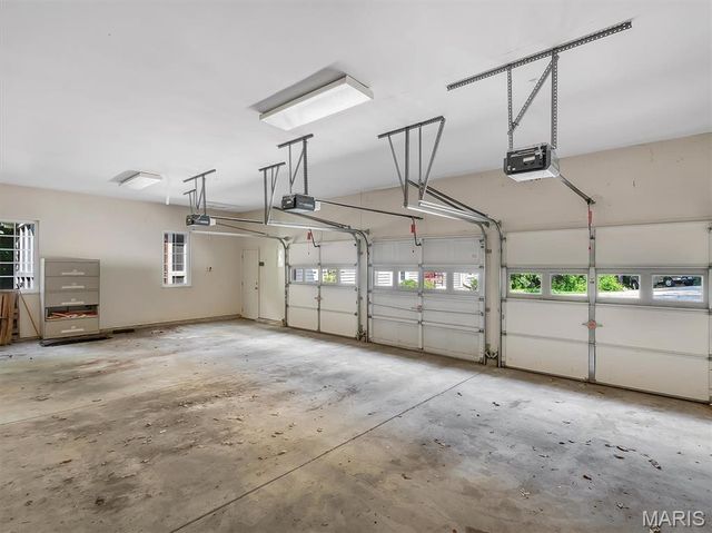 8767 John McKeever Road, Pacific, MO 63069