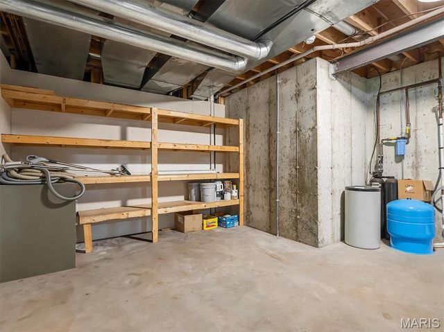 8767 John McKeever Road, Pacific, MO 63069