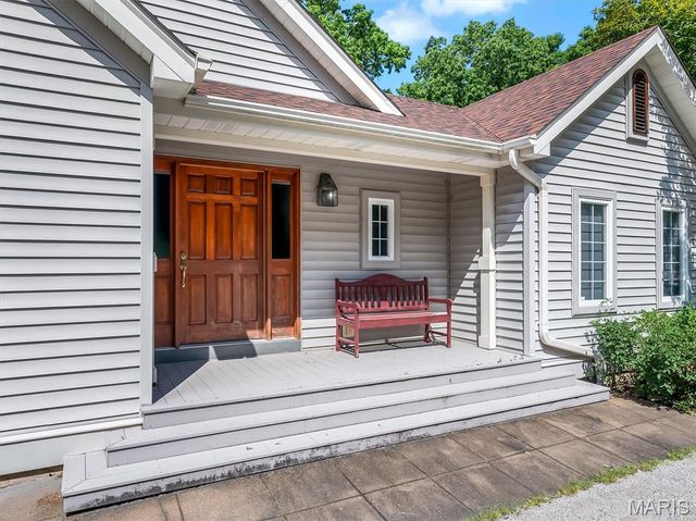 8767 John McKeever Road, Pacific, MO 63069