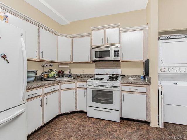 1568 Bryant Avenue, Bronx, NY 10460