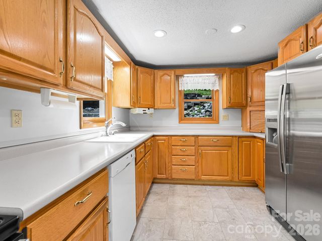 50 Eller Hollow Road, Weaverville, NC 28787