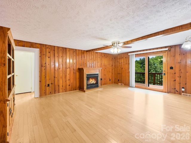 50 Eller Hollow Road, Weaverville, NC 28787