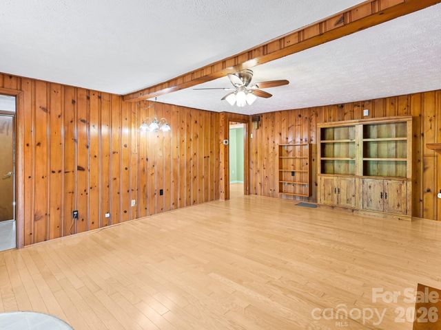 50 Eller Hollow Road, Weaverville, NC 28787