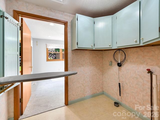 50 Eller Hollow Road, Weaverville, NC 28787