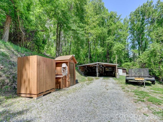 50 Eller Hollow Road, Weaverville, NC 28787