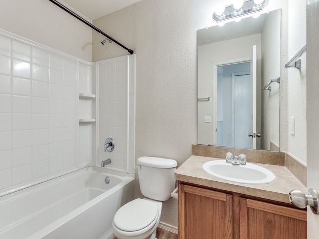 10800 Astor Drive, Fort Worth, TX 76244