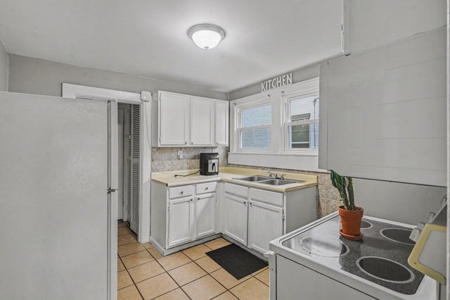3515 Carlisle Avenue, Latonia, KY 41015
