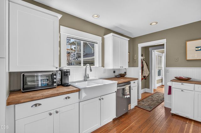 311 B Street, Ashland, OR 97520