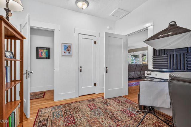 311 B Street, Ashland, OR 97520