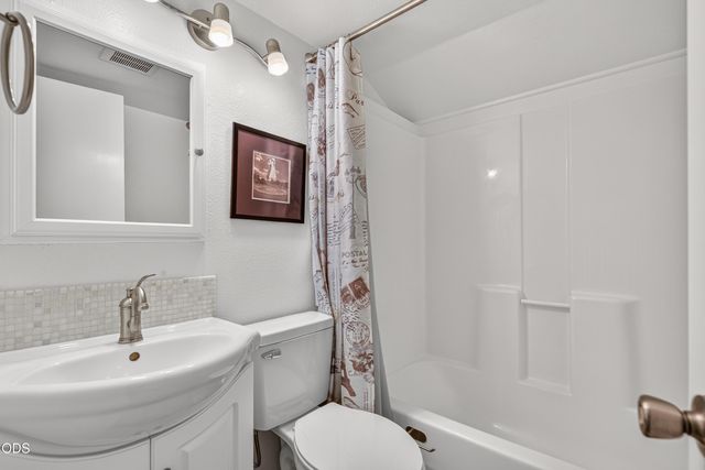 311 B Street, Ashland, OR 97520