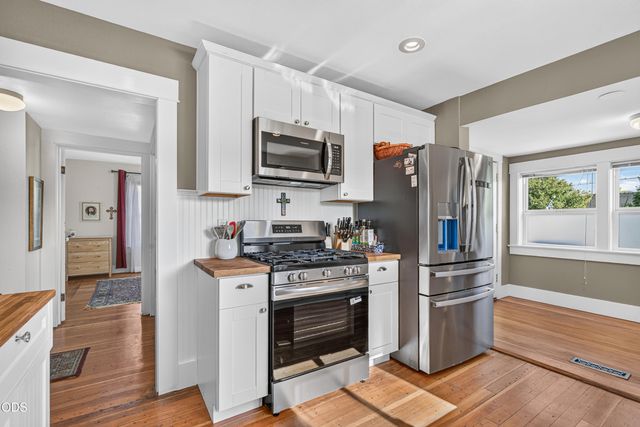 311 B Street, Ashland, OR 97520