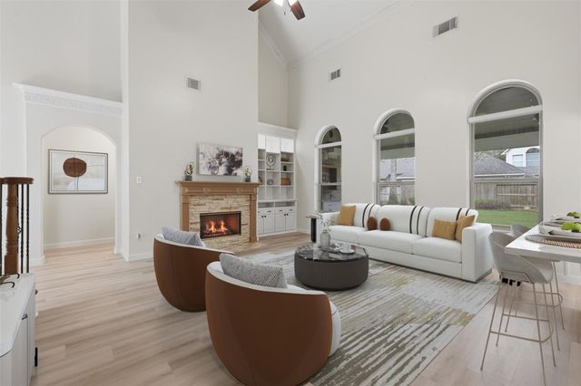 3406 Castle Pond Court, Pearland, TX 77584