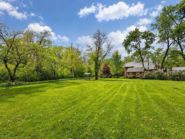 530 Princeton Lane, Deerfield, IL 60015
