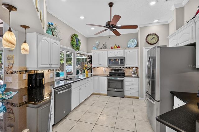 5008 LAKEVIEW BOULEVARD, Lakeland, FL 33813