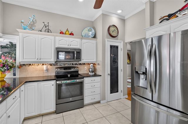 5008 LAKEVIEW BOULEVARD, Lakeland, FL 33813